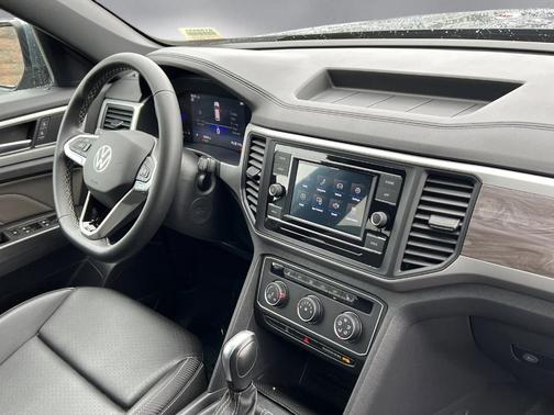 2023 Volkswagen Atlas Cross Sport 2.0T SE