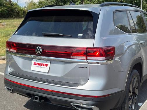2025 Volkswagen Atlas 2.0T SE