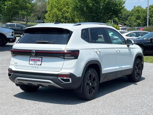 2025 Volkswagen Taos 1.5T SE