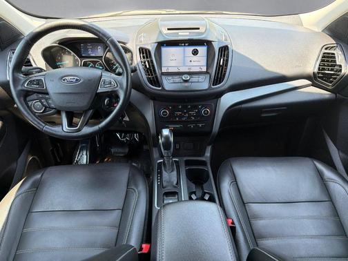 Oxford White 2018 Ford Escape SEL