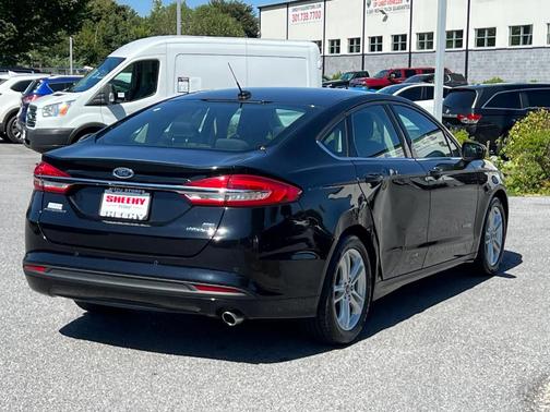 2018 Ford Fusion Hybrid SE