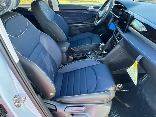 2026 Volkswagen Taos 1.5T SEL