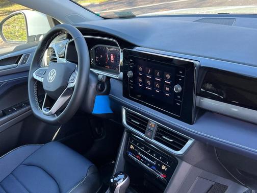2026 Volkswagen Taos 1.5T SEL