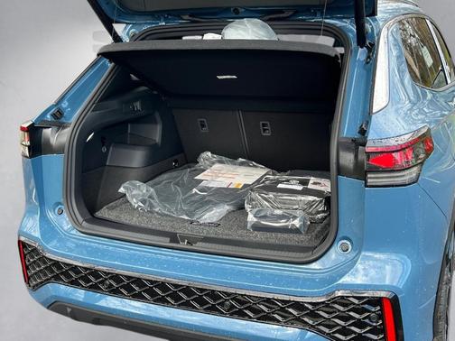 2026 Volkswagen Tiguan 2.0T SEL R-Line