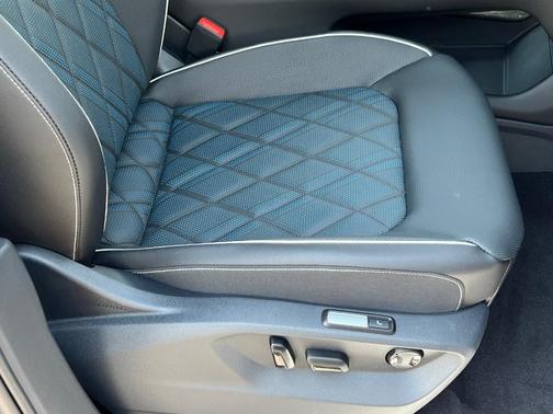 2025 Volkswagen Atlas Cross Sport 2.0T SEL Premium R-Line