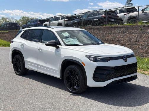 Opal White Pearl 2026 Volkswagen Tiguan 2.0T SE R-Line Black