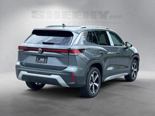 2025 Volkswagen Tiguan 2.0T SE