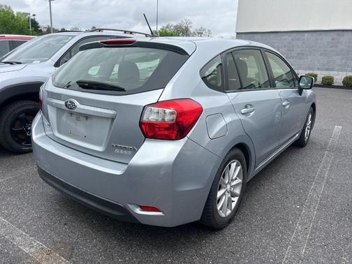 2013 Subaru Impreza 2.0i Premium