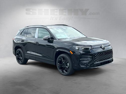 2025 Volkswagen Tiguan 2.0T SE R-Line Black
