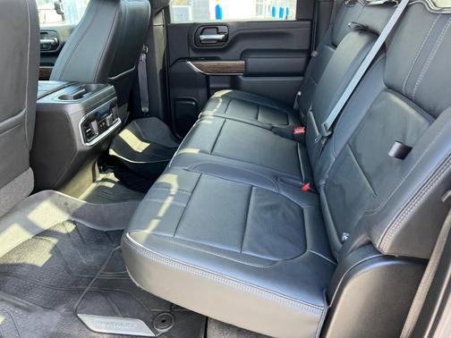 Black 2022 Chevrolet Silverado 3500 High Country