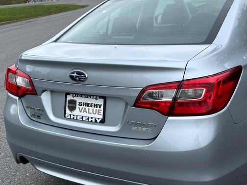 2016 Subaru Legacy 2.5i