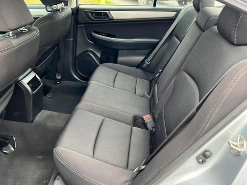 2016 Subaru Legacy 2.5i