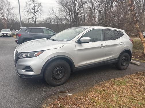2020 Nissan Rogue Sport S