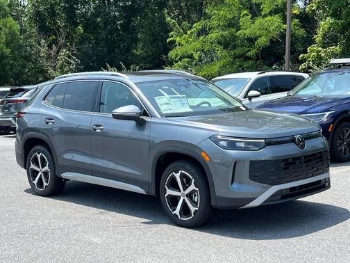 2025 Volkswagen Tiguan 2.0T SE
