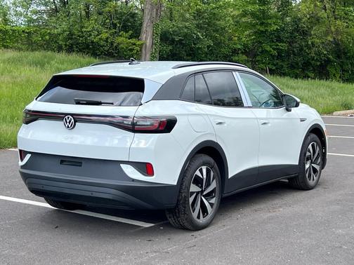 2025 Volkswagen ID.4 Pro