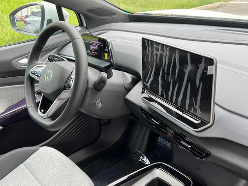 2025 Volkswagen ID.4 Pro
