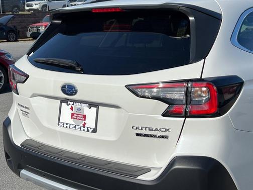 2025 Subaru Outback Touring XT