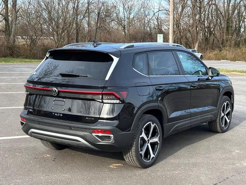 2026 Volkswagen Taos 1.5T SEL