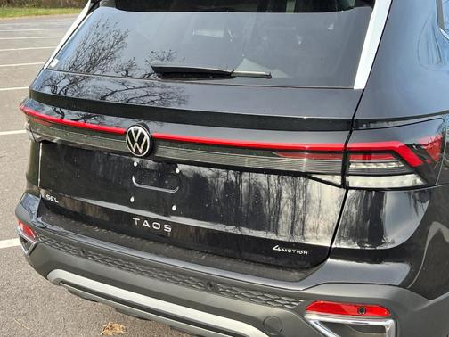 2026 Volkswagen Taos 1.5T SEL