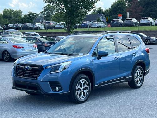 2022 Subaru Forester Premium