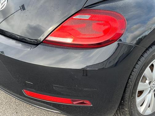 2018 Volkswagen Beetle 2.0T S