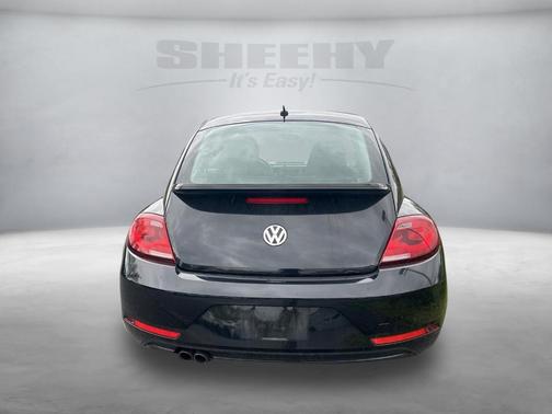 2018 Volkswagen Beetle 2.0T S