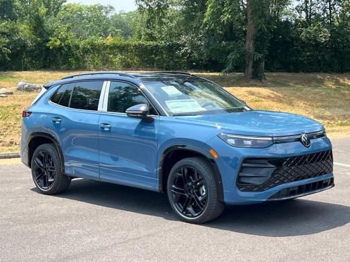 2025 Volkswagen Tiguan 2.0T SE R-Line Black