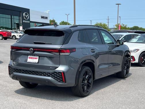2025 Volkswagen Tiguan 2.0T SE R-Line Black