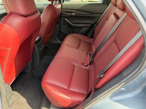 2023 Mazda CX-30 2.5 S Carbon Edition