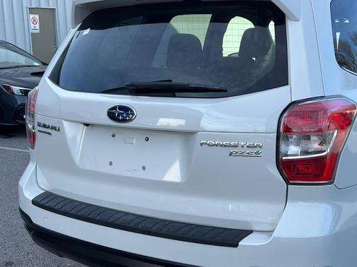 2016 Subaru Forester 2.5i Touring