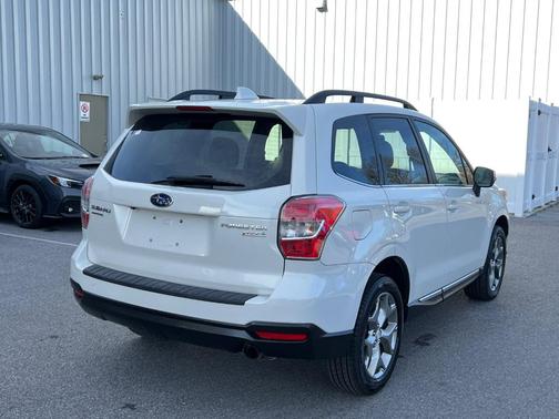 2016 Subaru Forester 2.5i Touring
