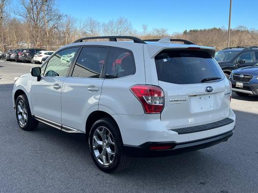 2016 Subaru Forester 2.5i Touring
