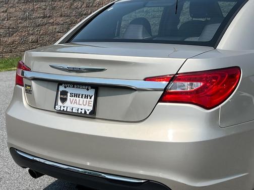 2014 Chrysler 200 Touring