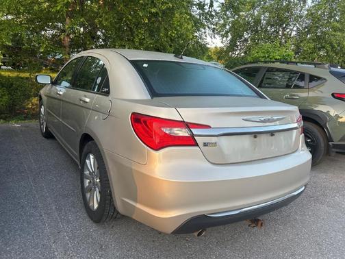 2014 Chrysler 200 Touring