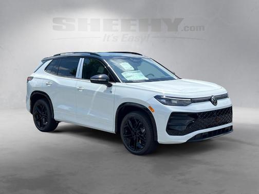 2025 Volkswagen Tiguan 2.0T SE R-Line Black