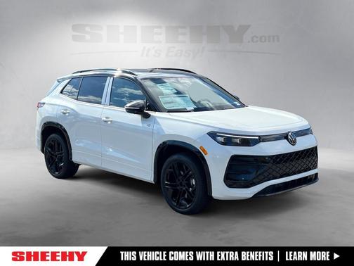 2026 Volkswagen Tiguan 2.0T SE R-Line Black