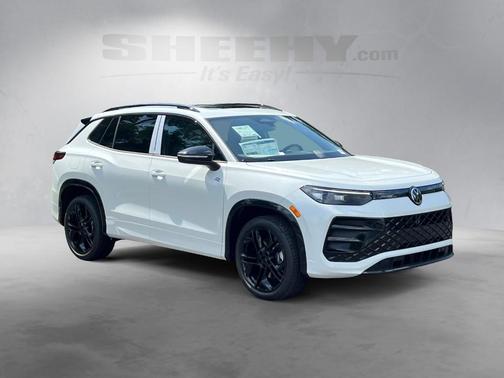 2025 Volkswagen Tiguan 2.0T SE R-Line Black