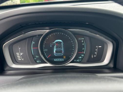 2015 Volvo XC60 T6 Premier Plus
