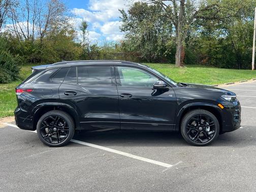 2025 Volkswagen Tiguan 2.0T SE R-Line Black