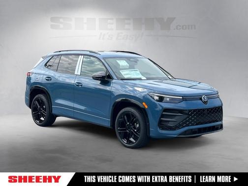 2025 Volkswagen Tiguan 2.0T SE R-Line Black