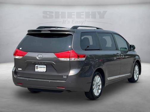 2014 Toyota Sienna XLE