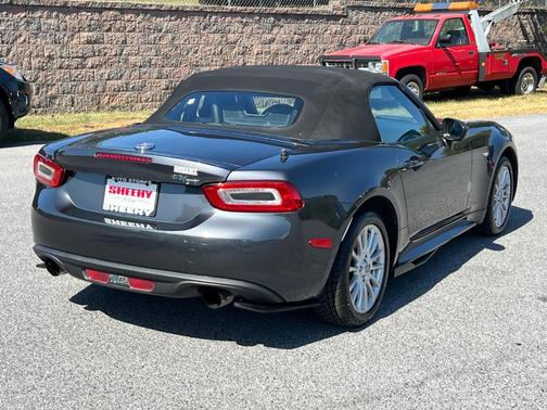 2017 FIAT 124 Spider Classica
