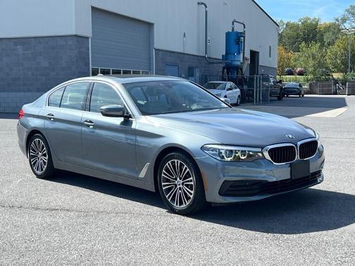 2019 BMW 530 i