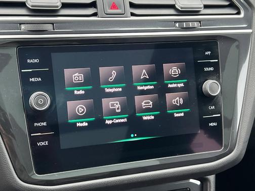 2022 Volkswagen Tiguan 2.0T SE R-Line Black