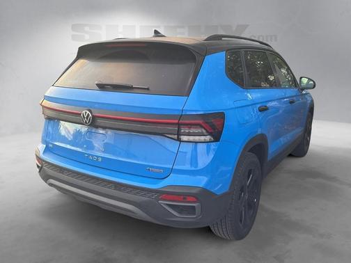 2025 Volkswagen Taos 1.5T SE Black