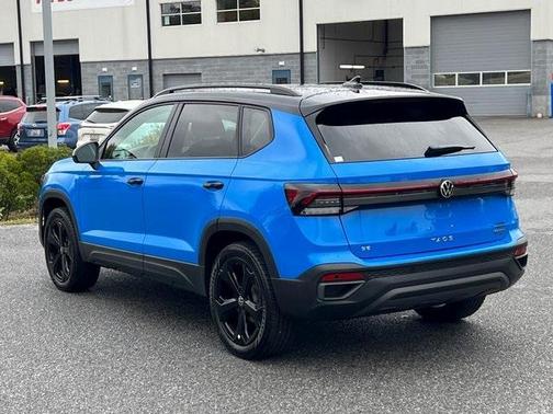 2025 Volkswagen Taos 1.5T SE Black