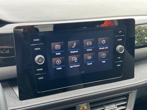 2025 Volkswagen Taos 1.5T SE Black