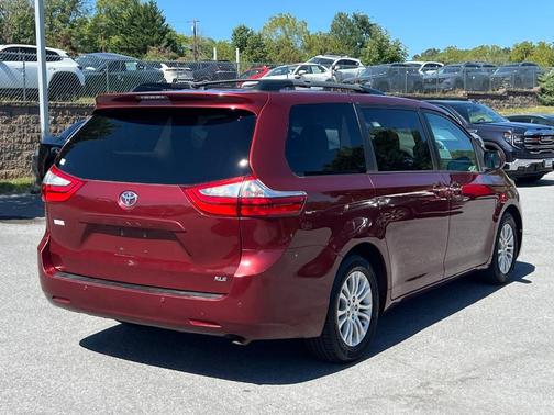 2015 Toyota Sienna XLE