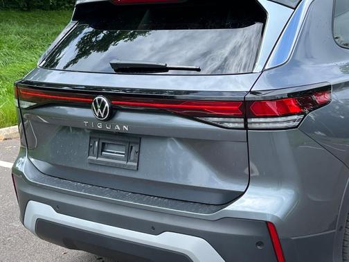 2025 Volkswagen Tiguan 2.0T S