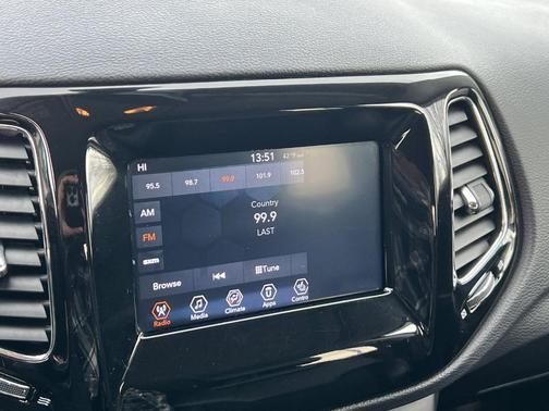 Diamond Black 2019 Jeep Compass Altitude